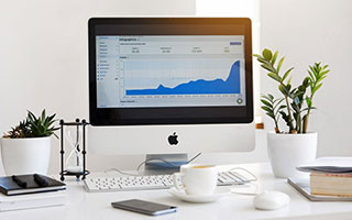 娱乐圈塌房吃瓜爆料,塌房事件频发，吃瓜群众热议不断